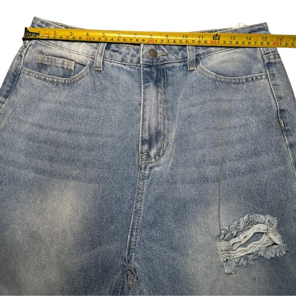 NWOT Distressed Wide Leg Jeans Size Large - Picture 3 of 7